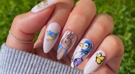Zoelle Nails