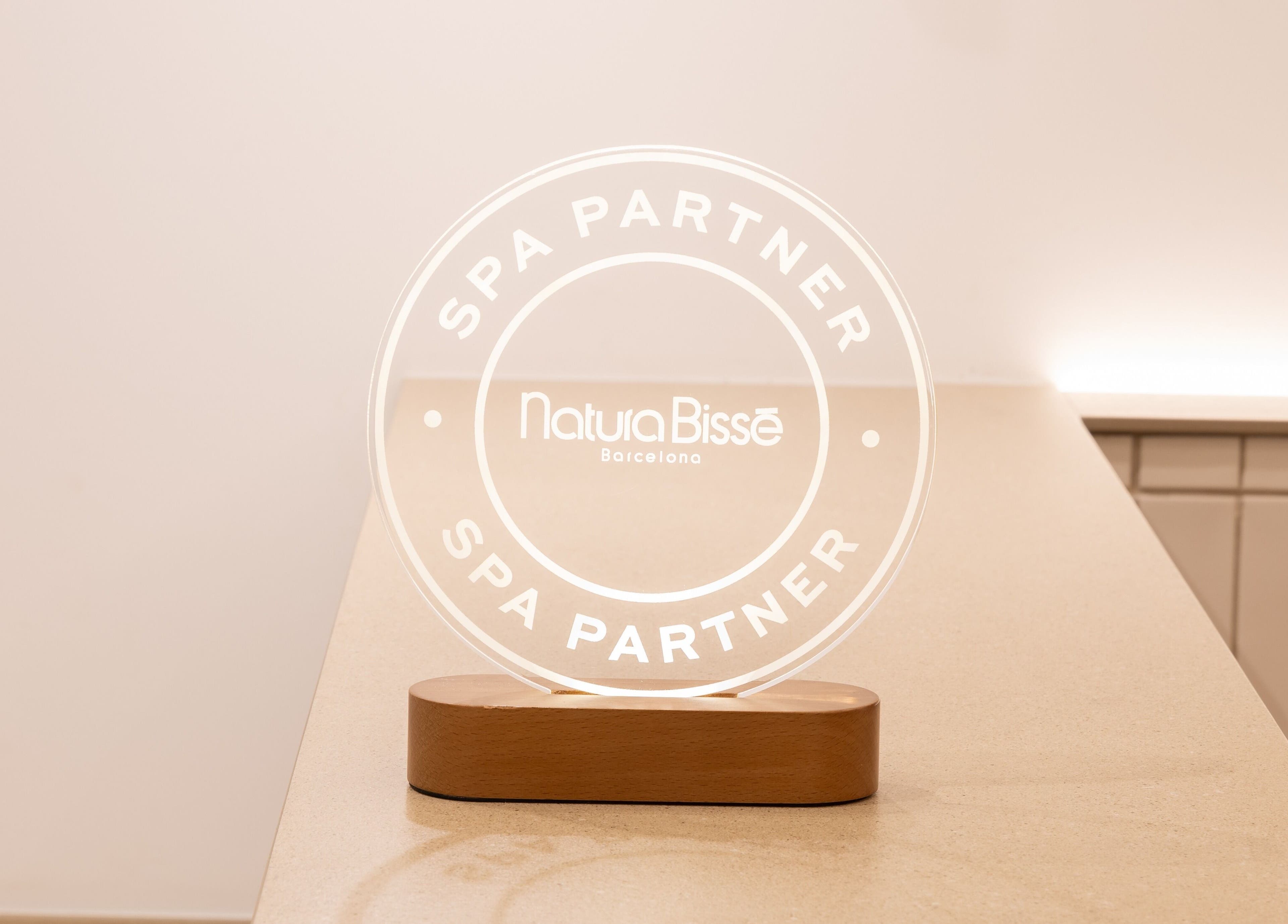 Premio Natura Bissé en Noemi Vives Belleza Integral, Elx, Comunidad Valenciana, ES.