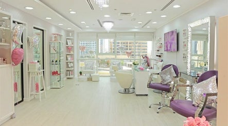 Shovi's Beauty Lounge