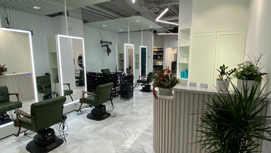 Linda Hair Salon image 1