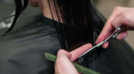 Linda Hair Salon image 2