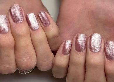 Glittering pink manicure by Heather Connor at Elevate, Linlithgow, Scotland, GB.