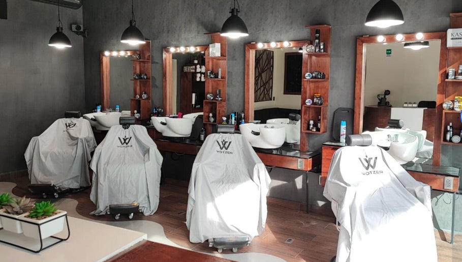 Wötzer Barbería & Spa billede 1