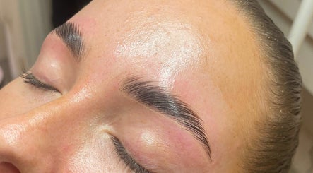 Immagine 3, Makeup and Brows by Bobbi