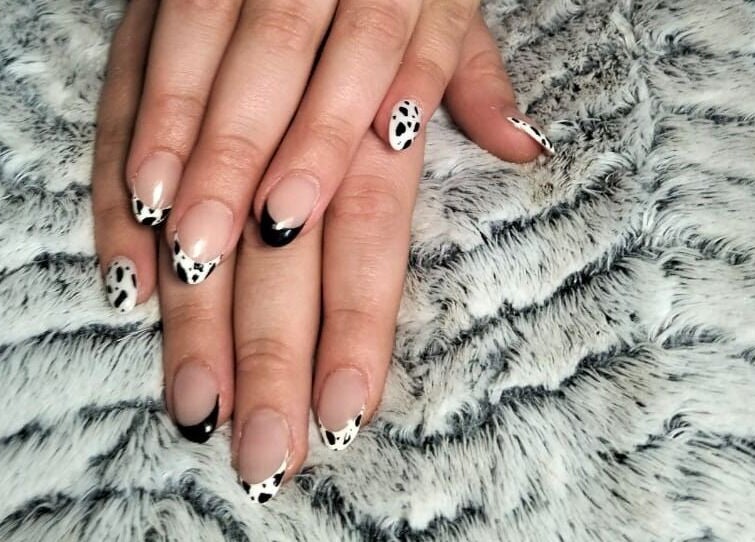 Elegant black and white nail art by Nails And Beauty By Adel - Meyerton EXT 4, Meyerton, Gauteng, ZA.