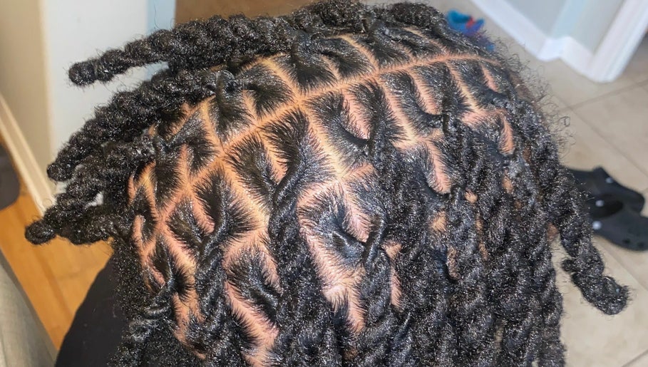 Luv of Locs slika 1