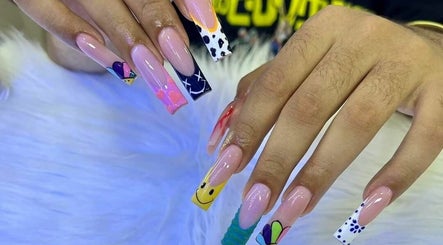 Forever Nails by Kim image 3