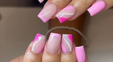 Mia’s Manis