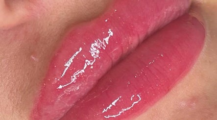 Lisa Mullen Aesthetics image 2