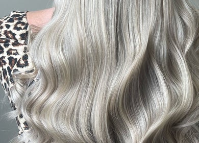 Elegant silver waves hairstyle at Shekinah Studios Ltd, Manukau, Auckland, NZ.
