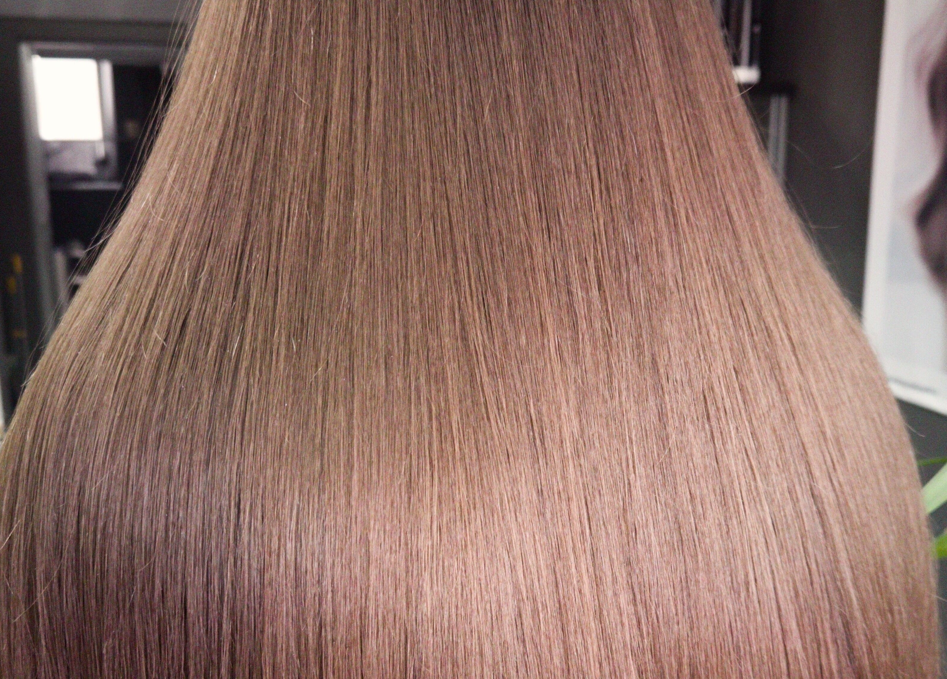 Păr mătăsos și lucios la Blanchette Hair and Beauty Studio, Botoșani, Județul Botoșani, RO.