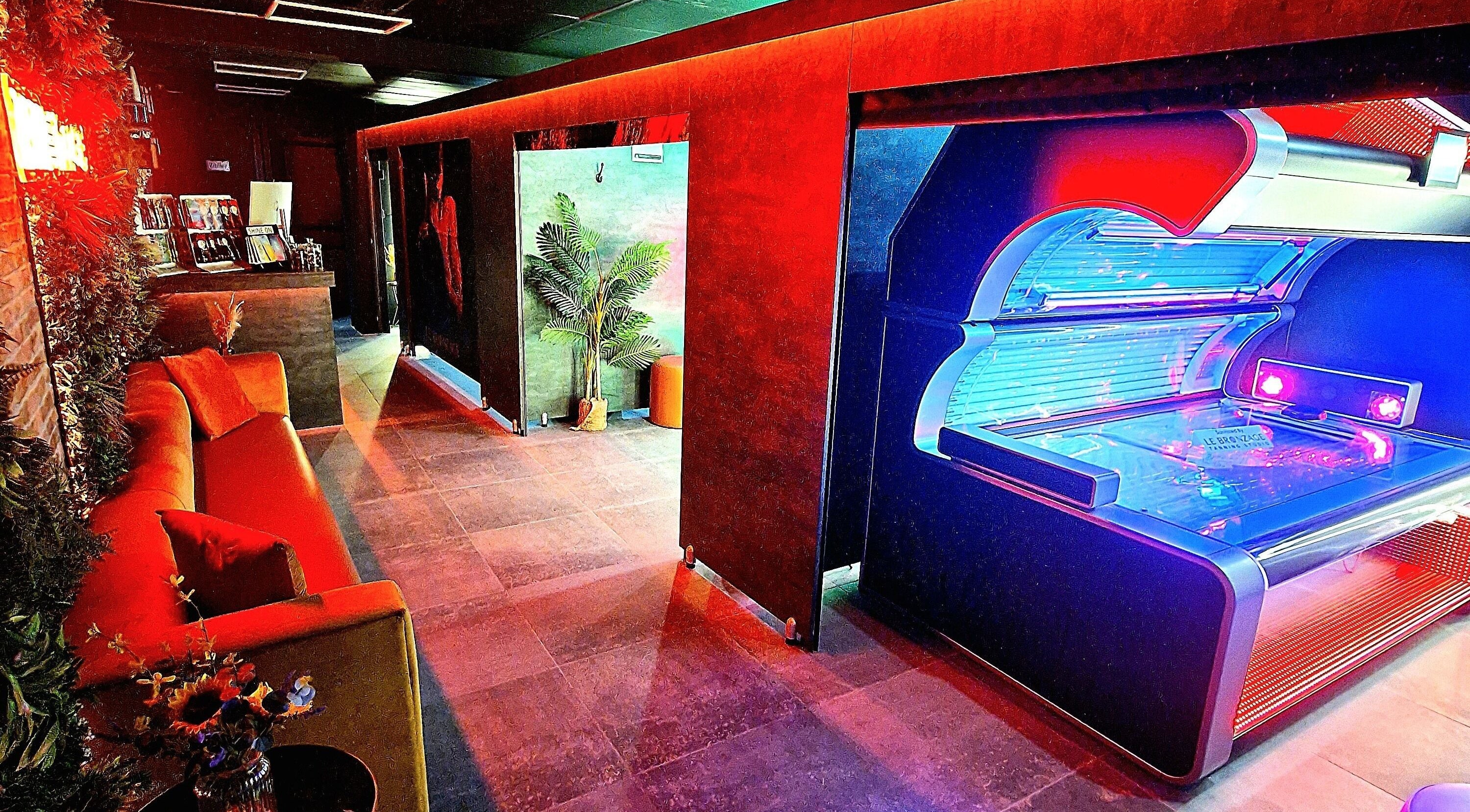Stylish tanning area at Fade Masters Barbers & Tanning Salon Hale, Hale Barns, England, GB with modern decor.