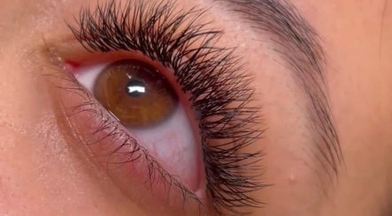 Pestañeo • Lash & Brows Studio vaizdas 2