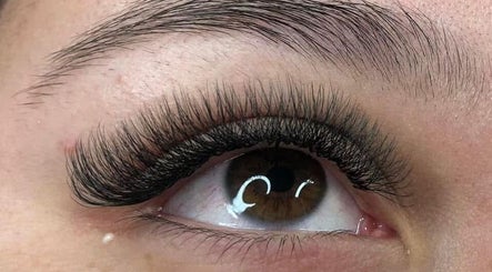Pestañeo • Lash & Brows Studio vaizdas 3