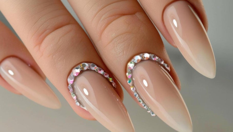 Red Lion Nails & Spa afbeelding 1