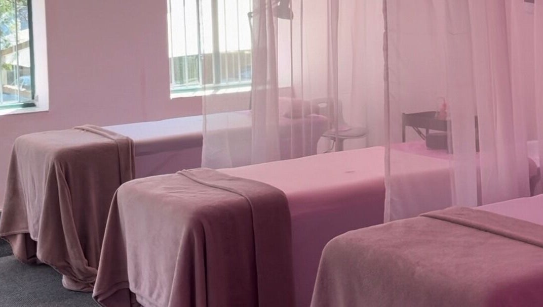 Tranquil spa beds at Lash and Dash, Sandton, Gauteng, ZA enhance relaxation and wellness experiences.
