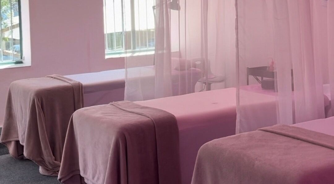 Tranquil spa beds at Lash and Dash, Sandton, Gauteng, ZA enhance relaxation and wellness experiences.