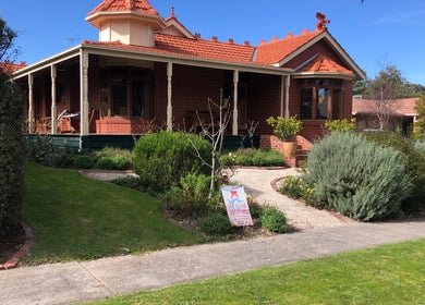 Exterior of Hillpark Remedial Massage Therapy in Mornington, Victoria, AU, showcasing a welcoming garden.