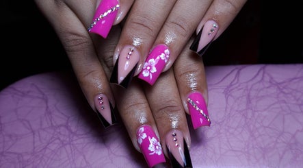 A1 Nails image 3