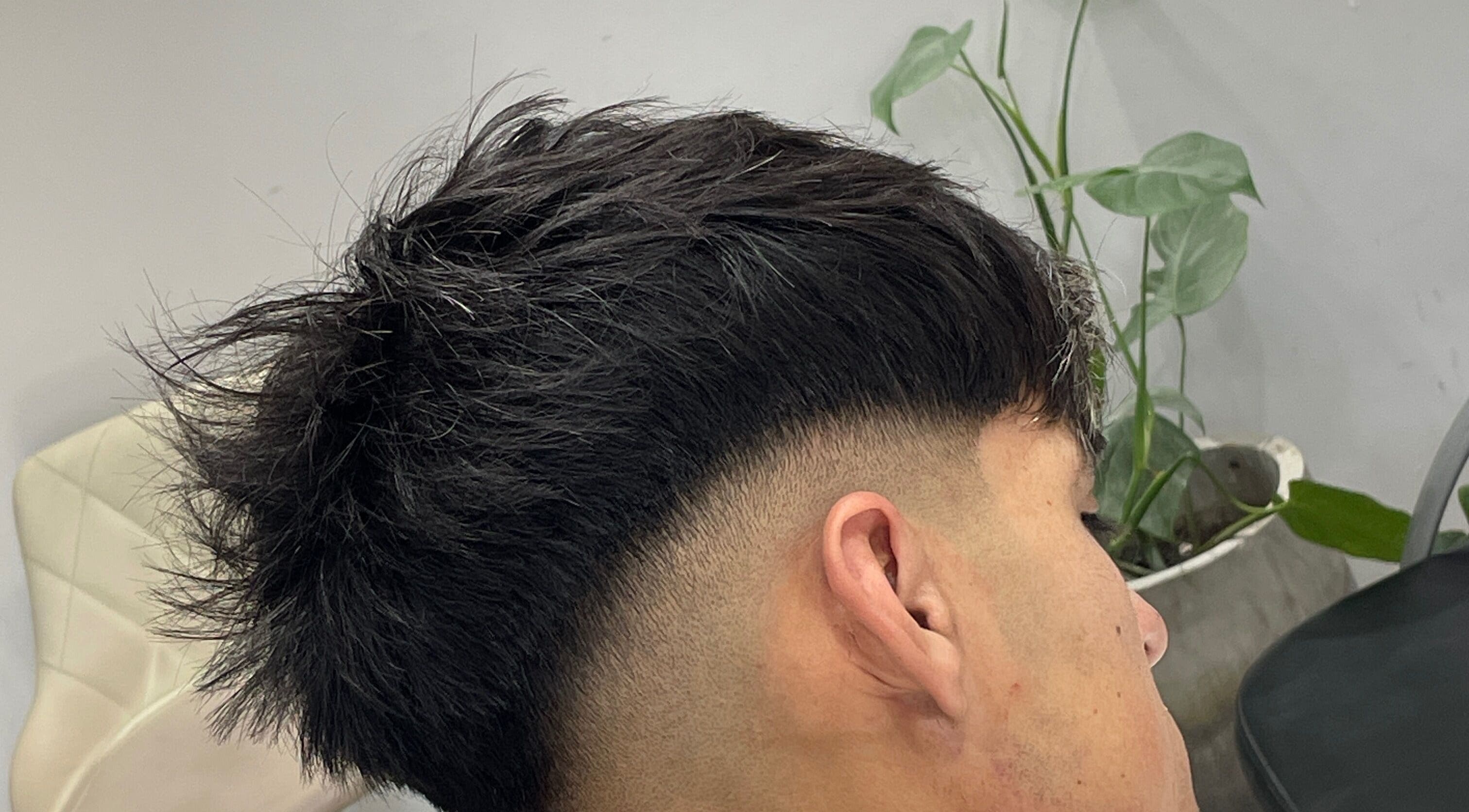 Corte de cabello moderno en JM Barber Studio, Cañada De Gomez, Santa Fe, AR. Estilo profesional y cuidado.