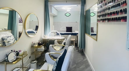 Tan's Brows and Beauty(former D'Royal Beauty) Ranelagh image 2