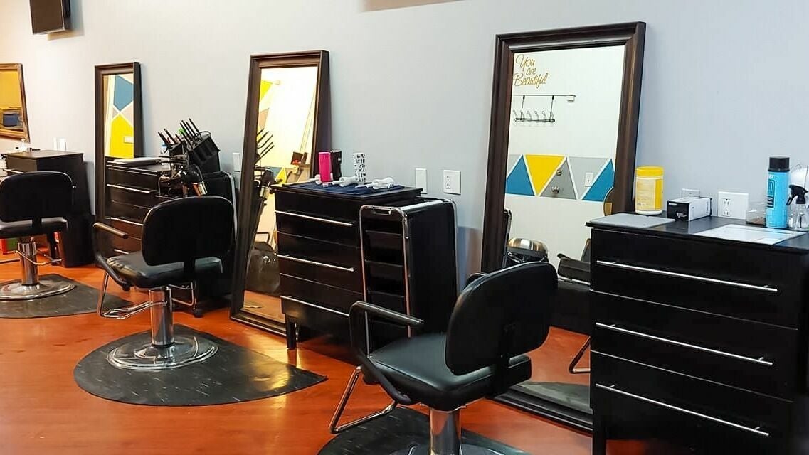 Picture Perfect Hair Studio - 5127 West Madison Street - Chicago | Fresha