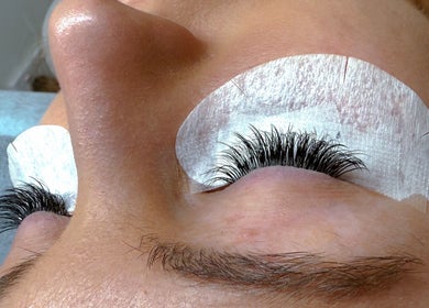 Close-up of eyelash extension service at Happy Nail South Yarra, Melbourne, Victoria, AU.