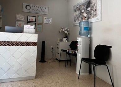 Reception area of Tranquil Massage Fuengirola featuring a modern design and calm ambiance, located in Fuengirola, Andalucía, ES.