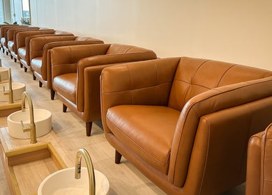 Luxurious pedicure chairs at Sweetling Nails and Spa, Ottawa, Ontario, CA, offering relaxing spa services.