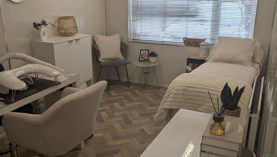Calm treatment room at Jayne Aubury Beauty, Lurgan, Northern Ireland, GB, featuring a cozy bed and relaxing decor.