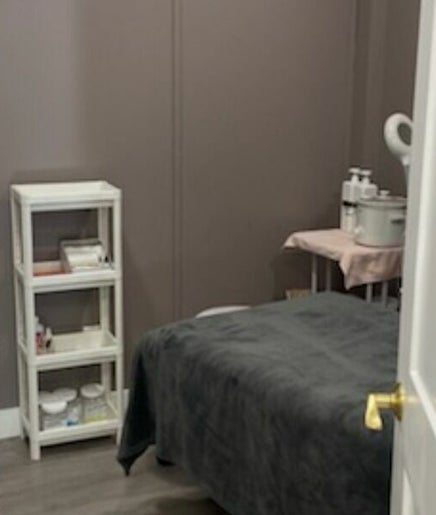 Atmosphere Beauty Lounge Medical image 2
