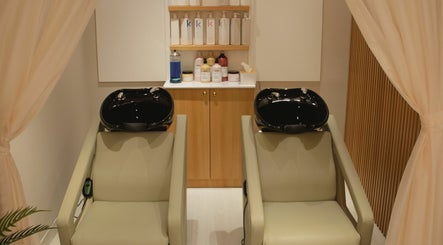 Shimmer & Shine Salon image 3