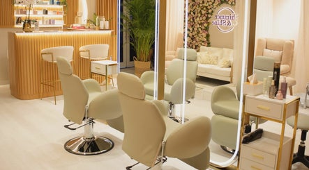 Shimmer & Shine Salon