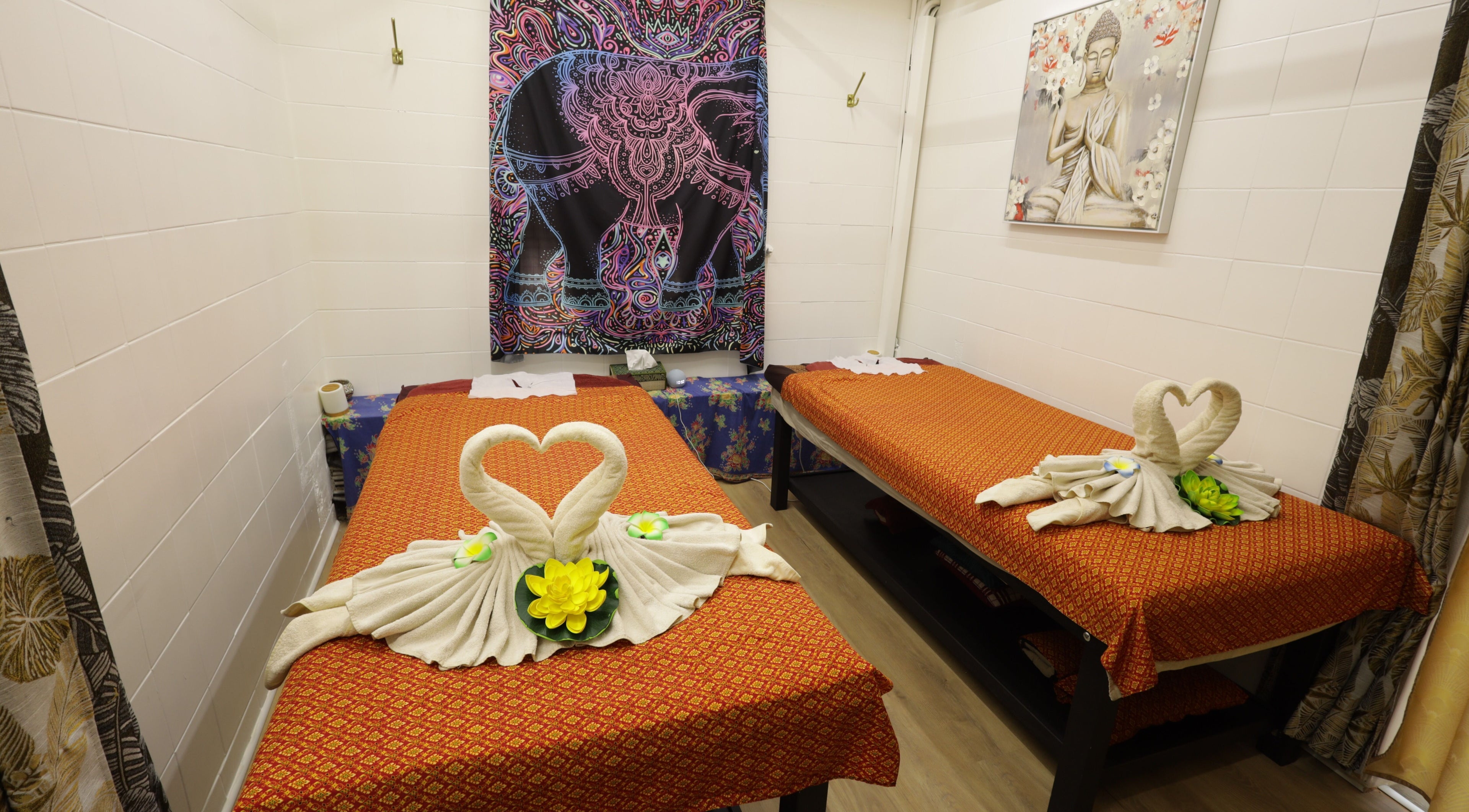 Salle de massage paisible à Tishakaran - Thaï Massage and Spa, Annemasse, Auvergne-rhône-alpes, FR.