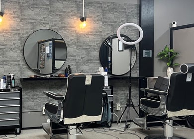 Modern barber chairs and mirrors at Dapper Hub Barbershop- PANMURE, Auckland, Auckland, NZ.