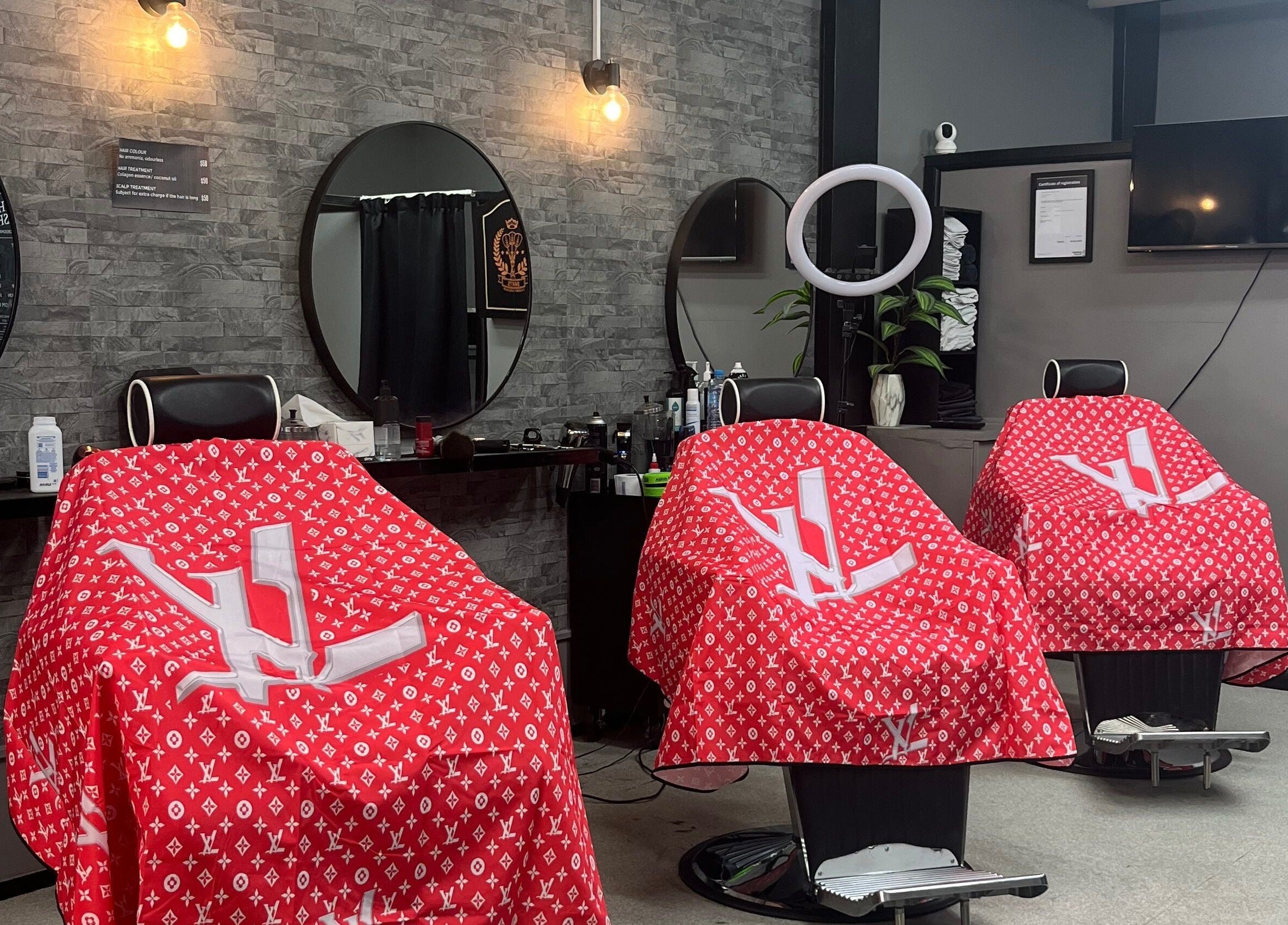 Modern barber chairs at Dapper Hub Barbershop-PANMURE, Auckland, Auckland, NZ. Trendy and stylish grooming space.