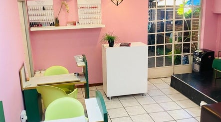 Larocka Beauty Bar