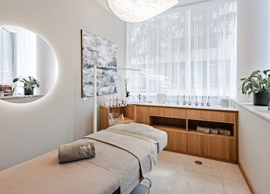 Pokoj Love Your Skin s relaxačním lůžkem v Hlavní Město Praha, Hlavní Město Praha, CZ.