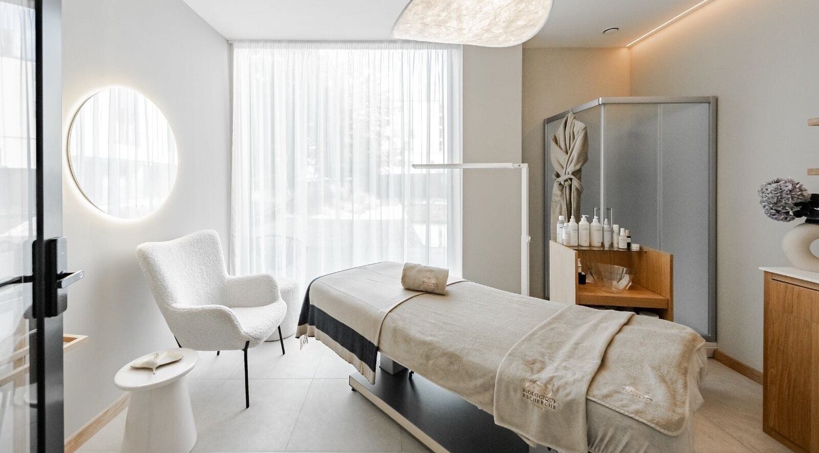 Elegantní místnost pro ošetření pleti v Love Your Skin, Hlavní Město Praha, Hlavní Město Praha, CZ.