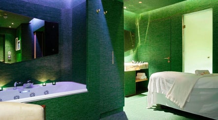 New Hotel Spa Center
