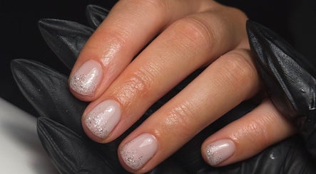 Mais Nails at Goodsheds, Barry изображение 2