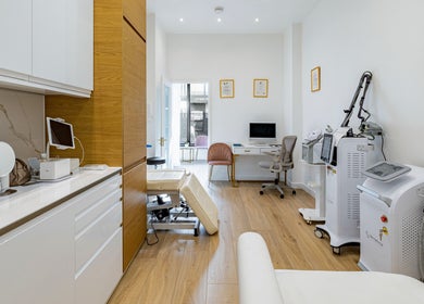 Modern treatment room at Crystal Medica in London, England, GB with cutting-edge wellness equipment.