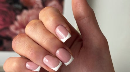 Sami Nail Studio, bilde 2