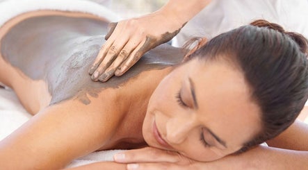 Amani Day Spa - Dicky Beach image 3