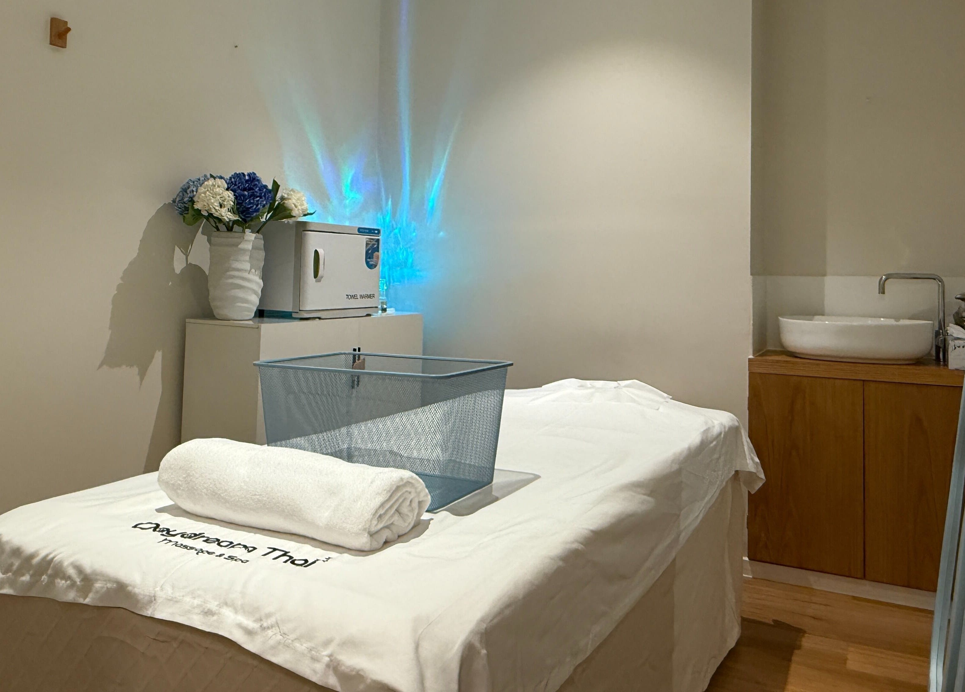 Tranquil massage room at Daydream Thai Massage & Spa South Melbourne, Melbourne, Victoria, AU, with white linen.