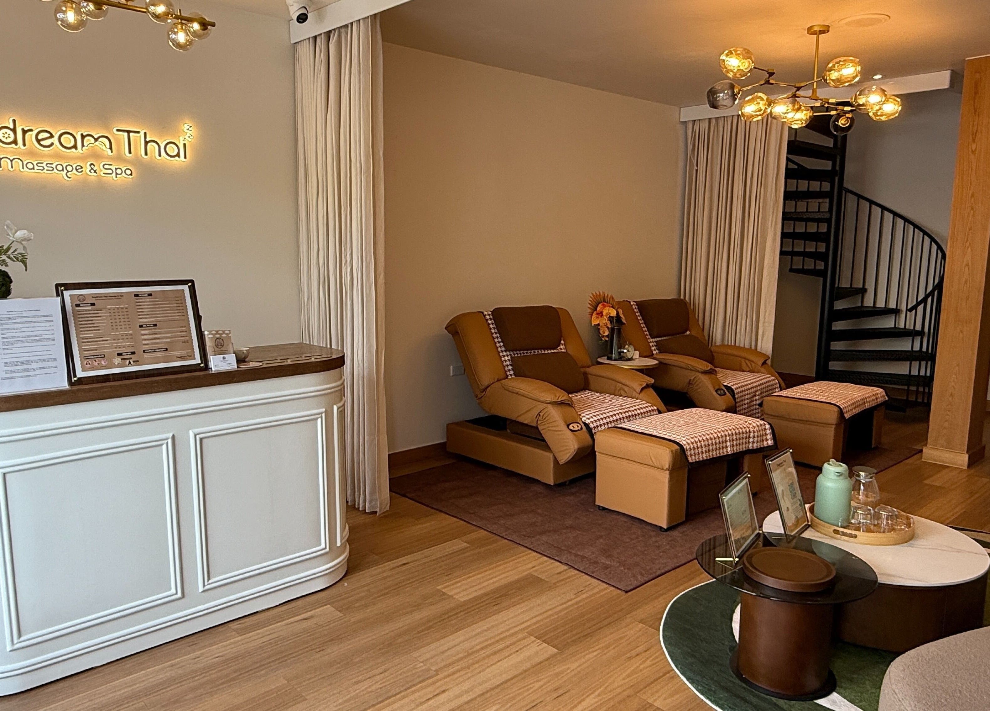 Inviting lounge at Daydream Thai Massage & Spa South Melbourne, showcasing elegant seating. Melbourne, Victoria, AU.