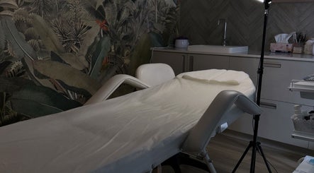 Av Brows Studio image 3