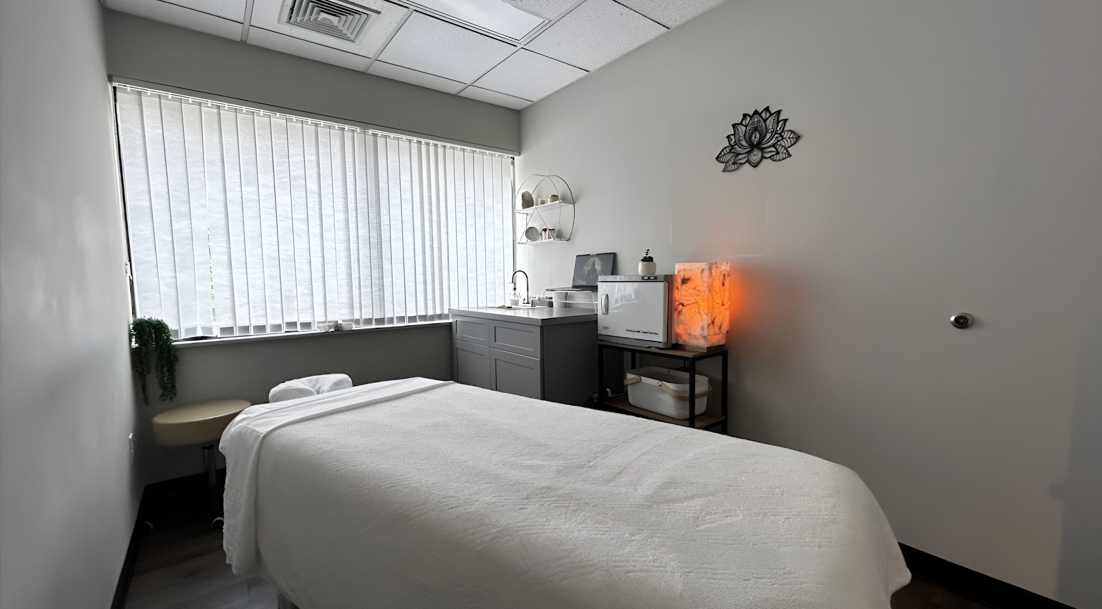 Tranquil treatment room at Legend Wellness Center - White Plains, New York, US with soothing decor and lighting.