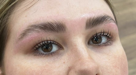 CMB Brows, bild 3