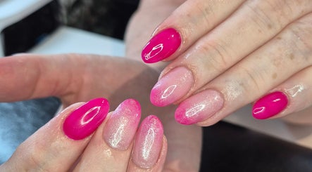 Morgy Bo Nails image 2